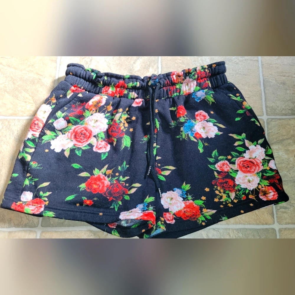 Woman medium shorts